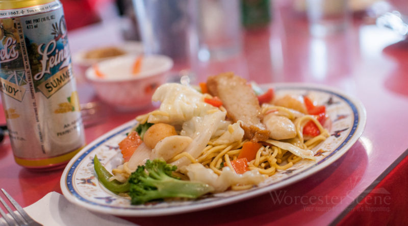 Seafood and Mixed Vegetables with Pan Fried Noodles