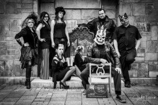 7th Annual Cirque du Noir, photo by Studio Lovina