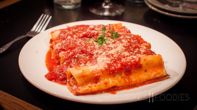 Manicotti at La Cucina Italiana