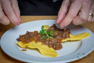 Chris Rovezzi preparing the Oxtail
