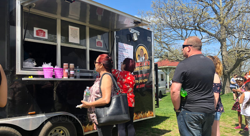 Uncle E's BBQ Express