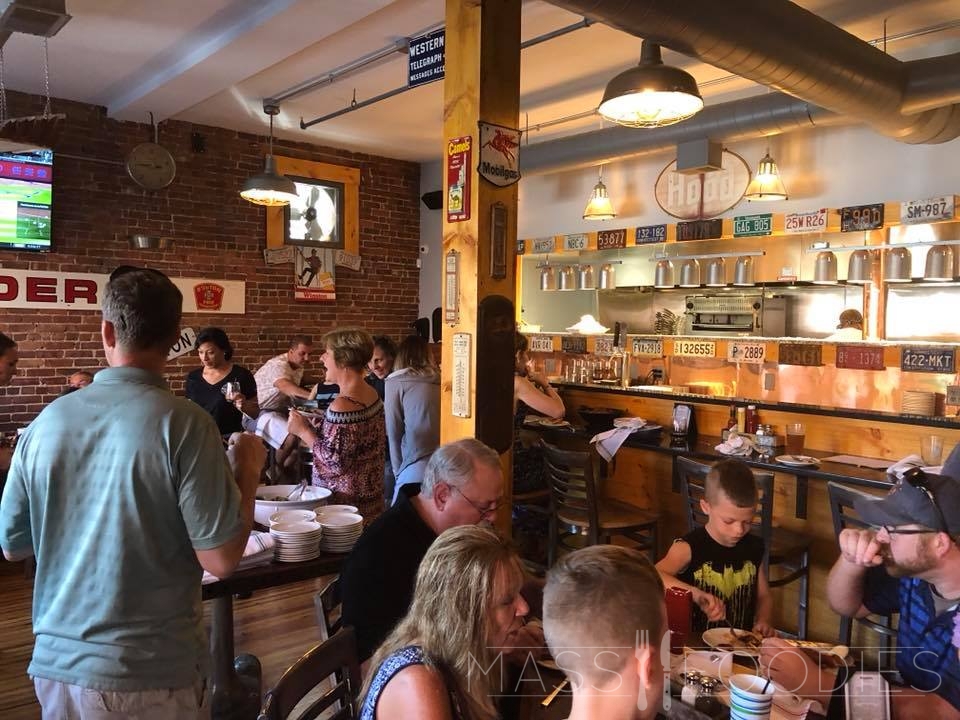 Maddi's Cookery and Taphouse on Water Street