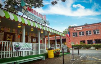 Meola’s Wayside Ice Cream
