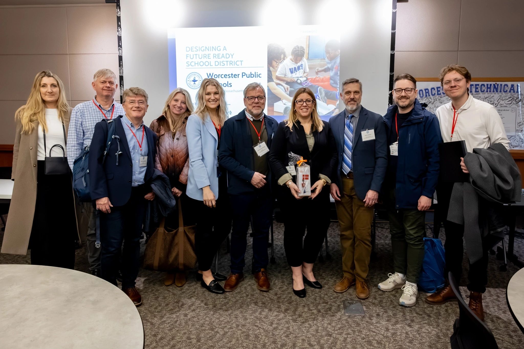 Fifteen educators shared examples of how they used artificial intelligence in classroom settings (photo via WPS)