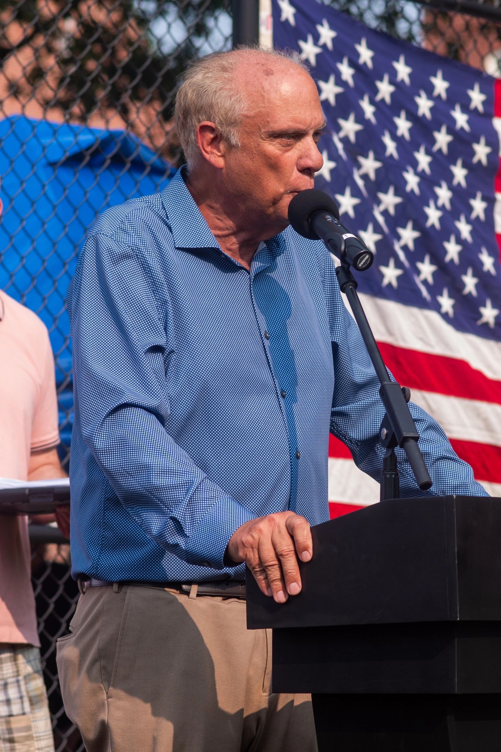 Mayor Joe Petty thanked the community for coming together for National Night Out (photo by Steve Smith)
