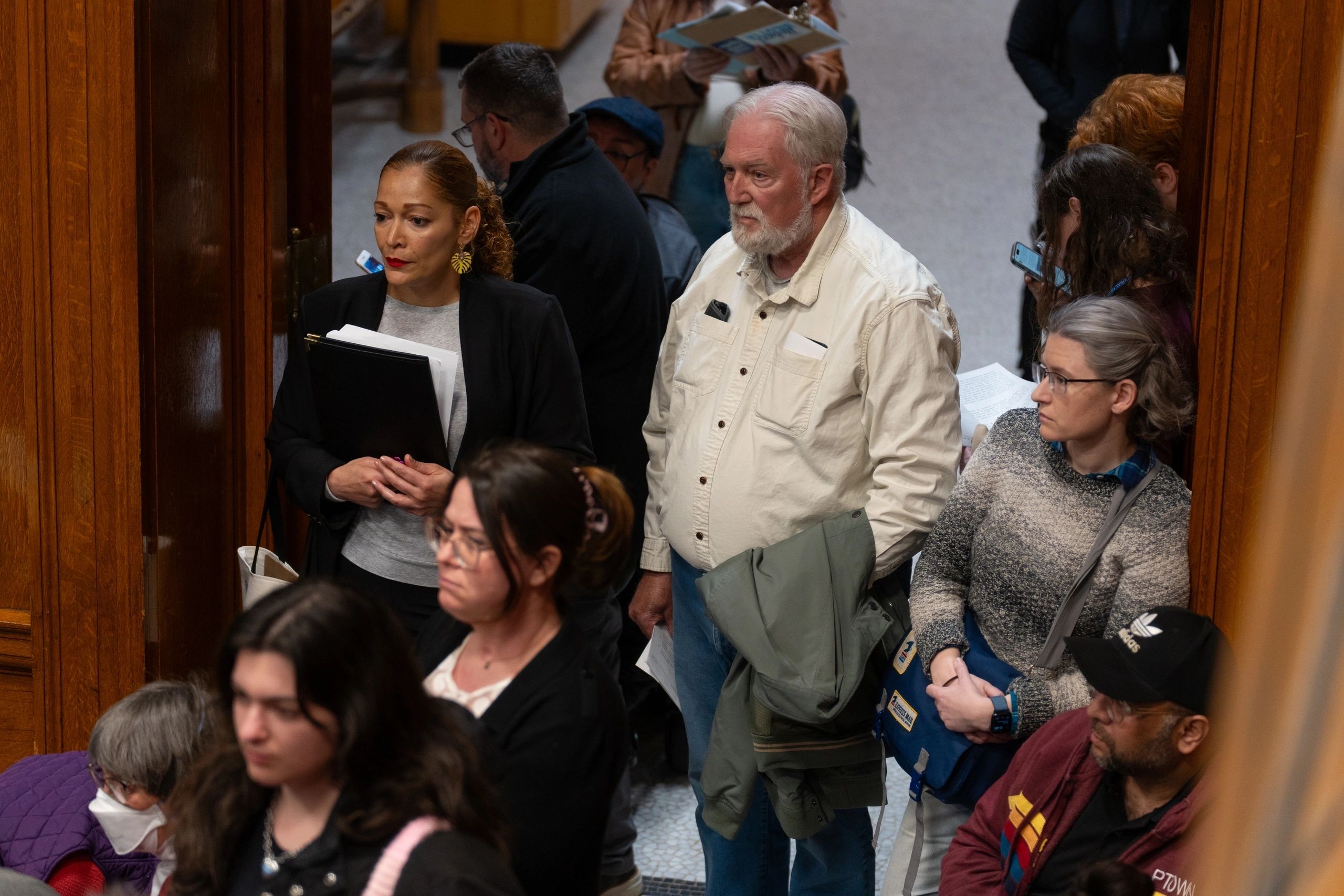 Many residents packed the April 1 meeting, with several speaking (photo by Bromly Domingo/the Worcester Guardian)