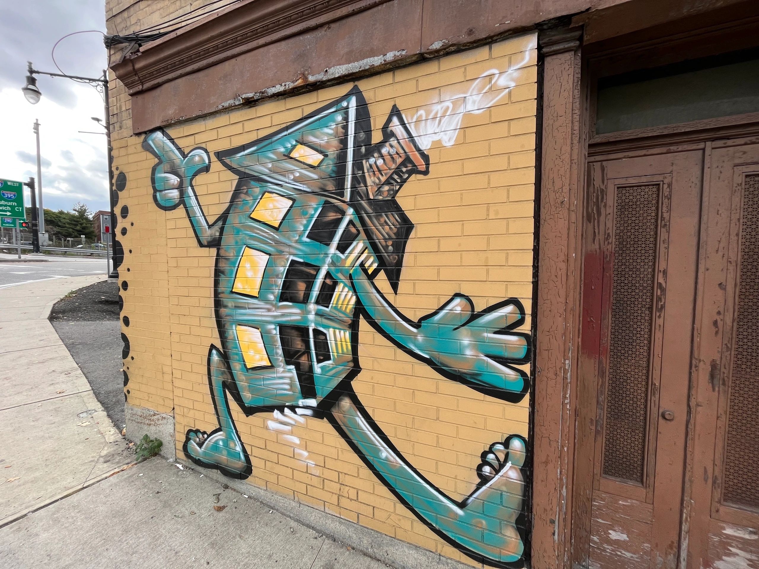 Part of a mural on Hotel Vernon in Kelley Square in Worcester (Photo by Kiernan Dunlop) 