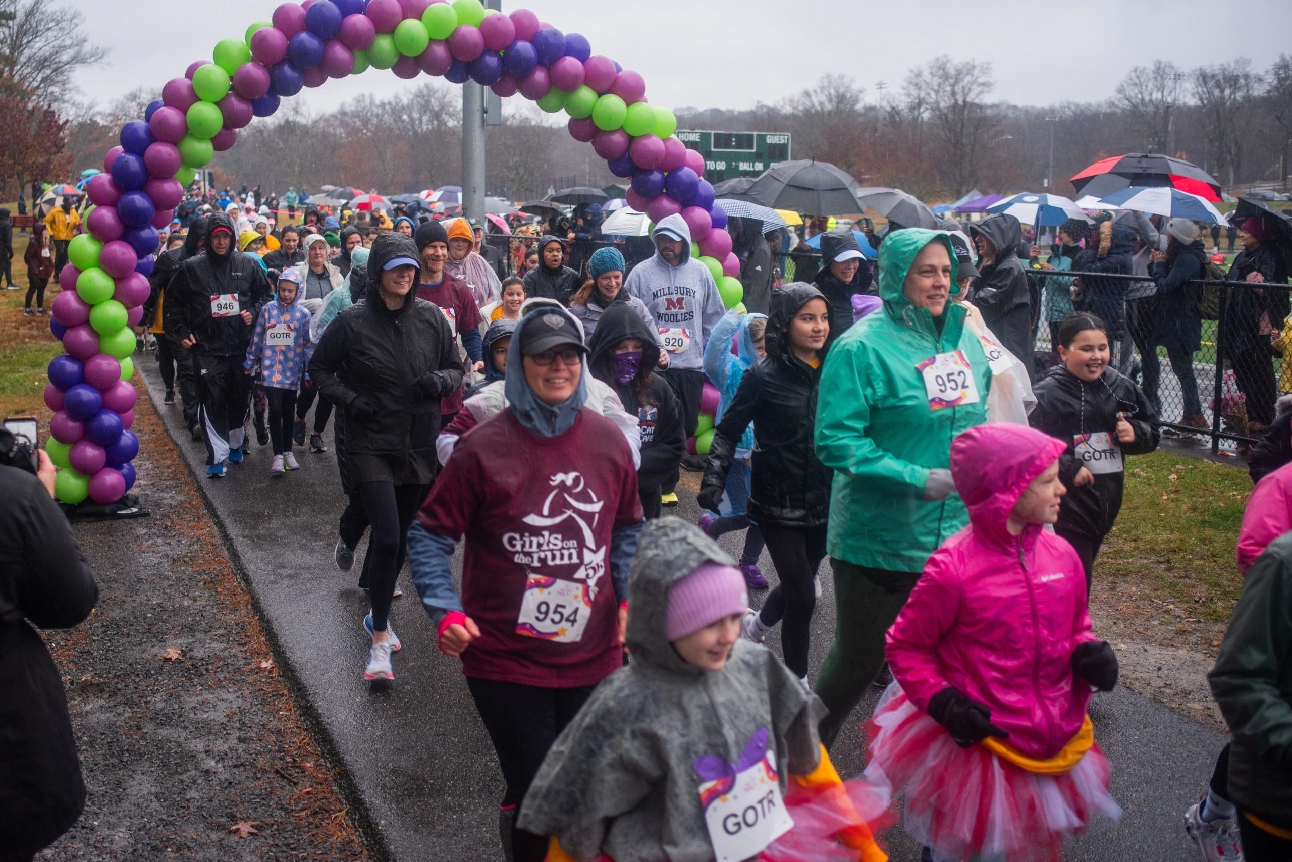 Girls on the Run 5K drew hundreds to Quinsigamond State Park (photo by Steve Smith)