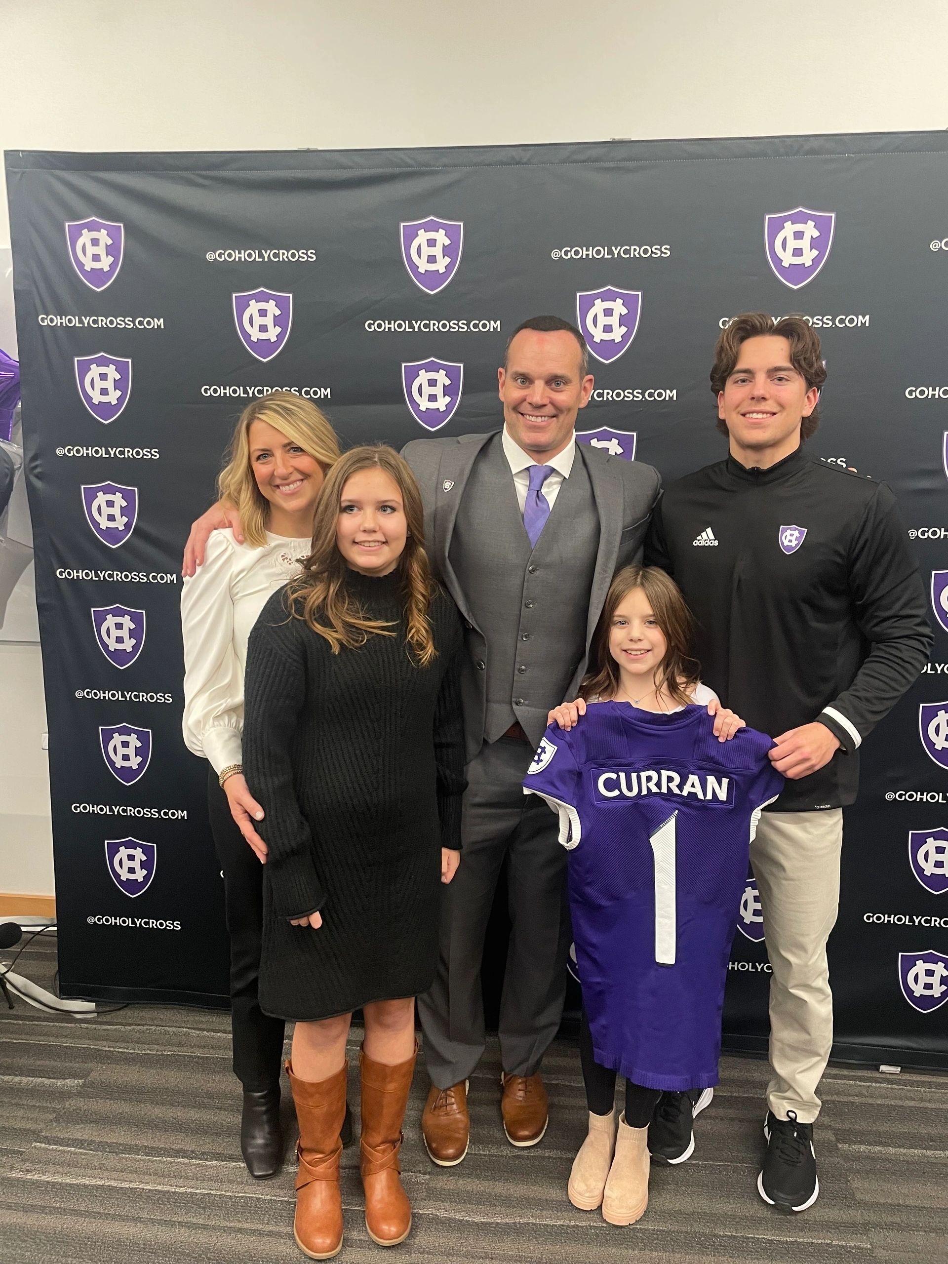 Dan Curran with wife, Megan, and children Ty, Kaley and McKayla (photo by Bill Doyle)