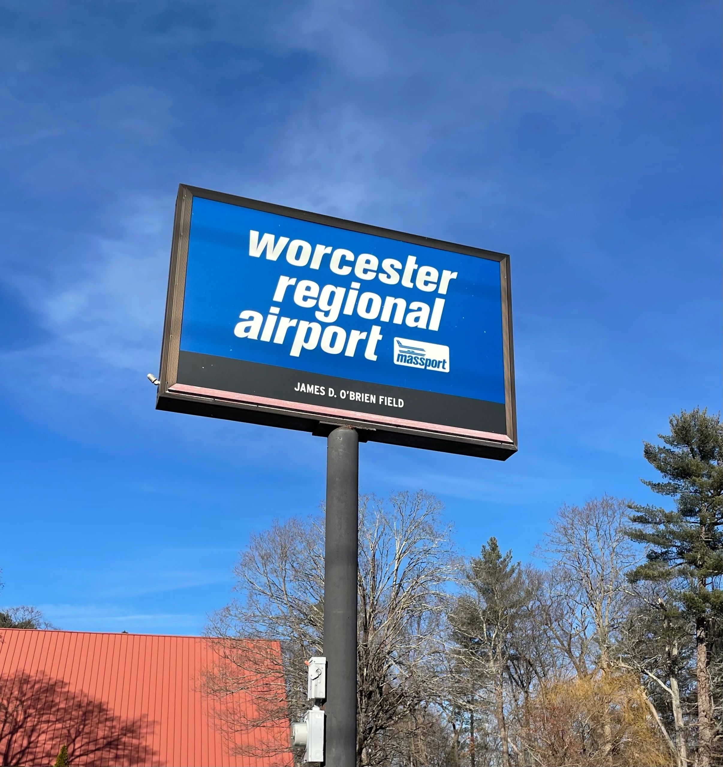 The airport’s size also makes inevitable flight glitches more manageable (photo by Christine Quirk)