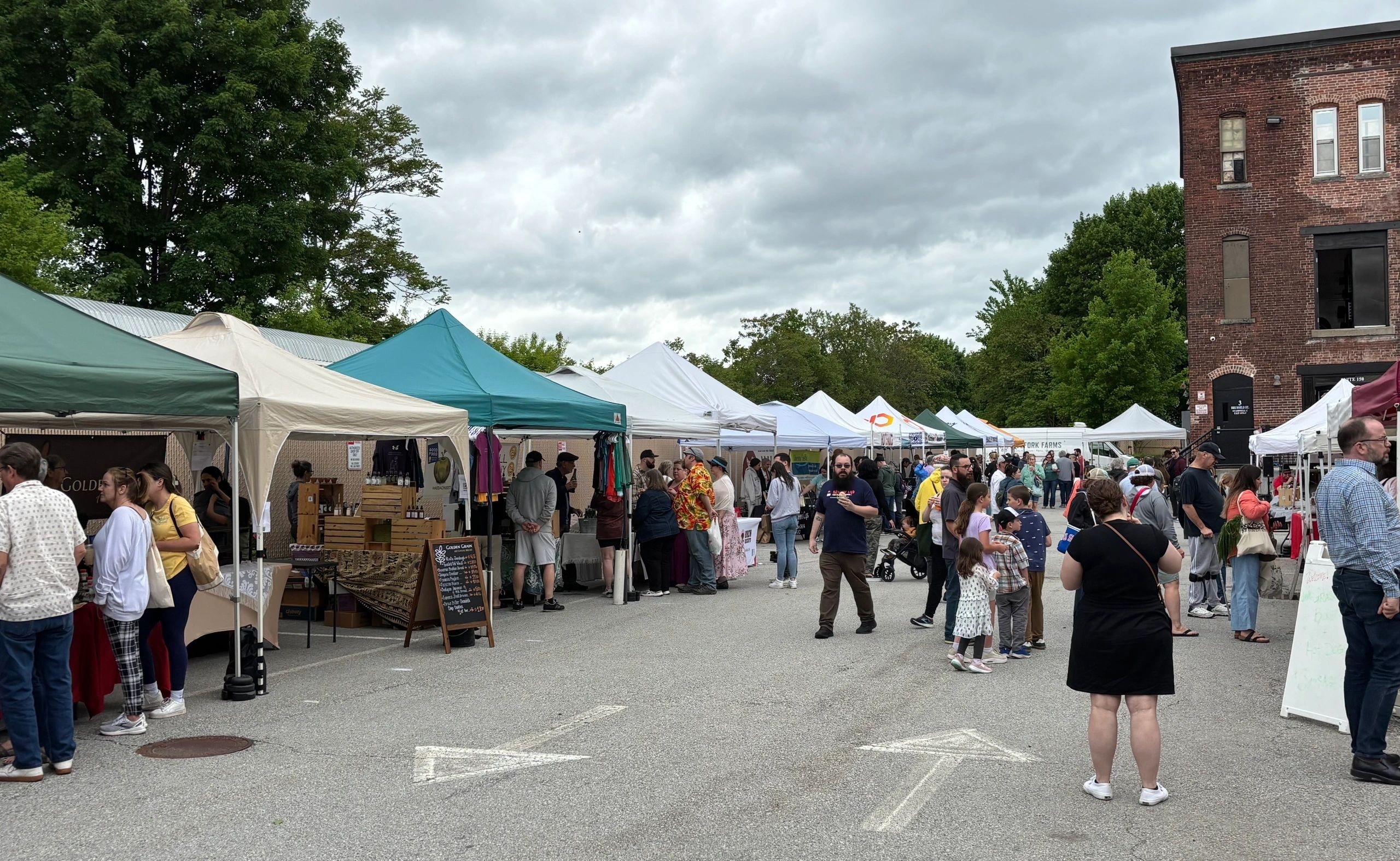More than 30 vendors were on hand for the debut of the Market on Brussels farmers market on Sunday (photo by Bill Doyle)