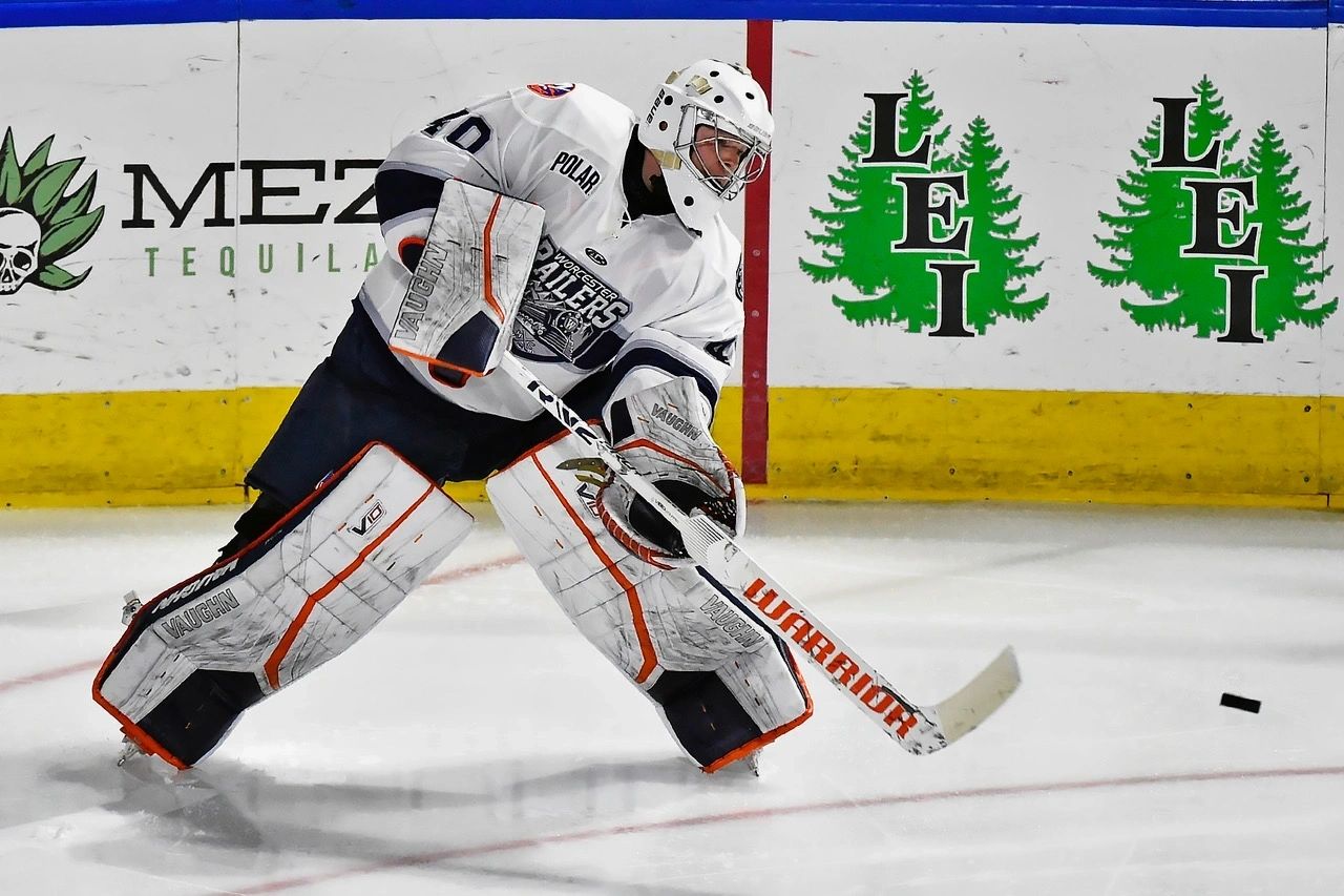 Goalie John Muse taking a shot in the final minute of his last game; the puck missed the net by six inches; no worcester goalie has ever scored a goal (photo by Rich Leblanc, courtesy of the Railers)