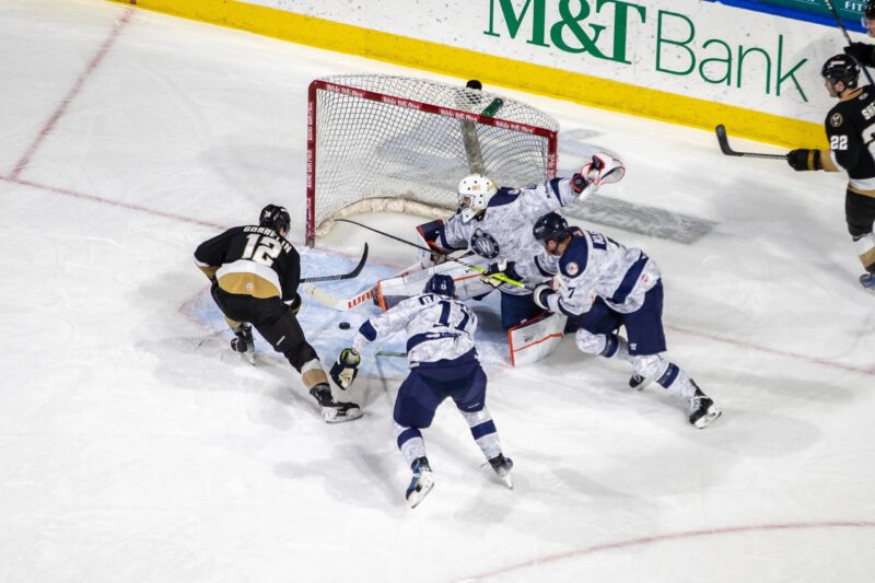 Railers sign Muse after third season shy of playoffs
