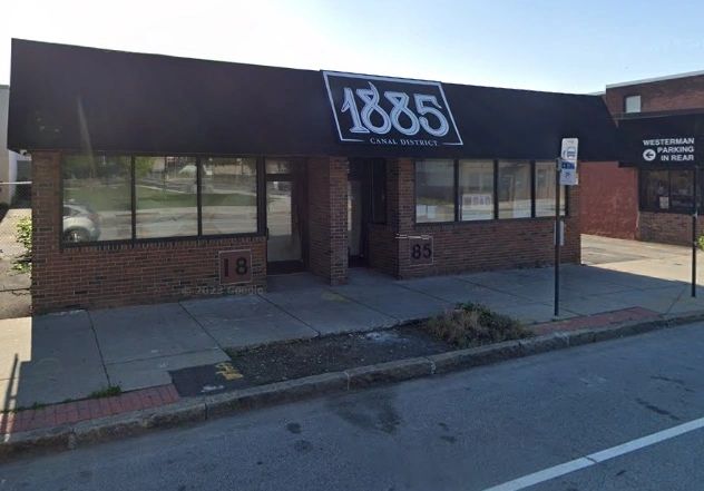 Elevated cocktails, octopus tacos: The 1885 holds grand opening