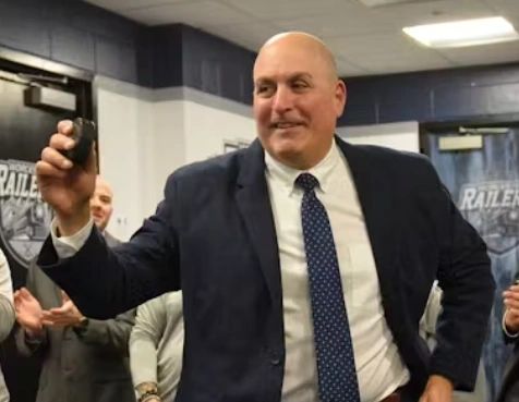 Railers assistant coach Bob Deraney named team’s new head coach