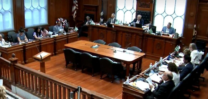Some councilors praise city manager, others critical in review