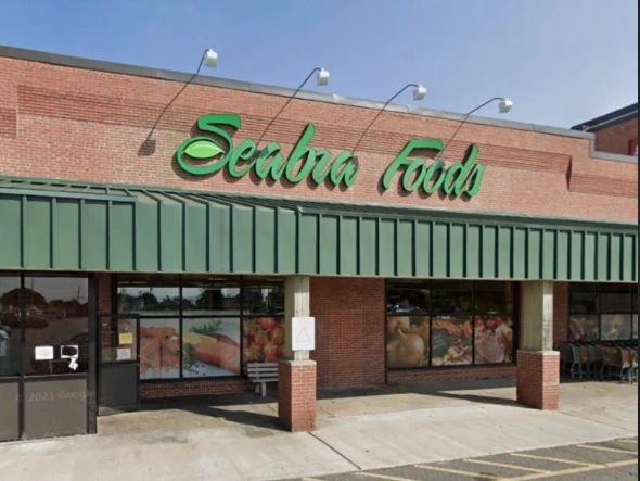 New grocery store opens in Worcester, filling neighborhood need