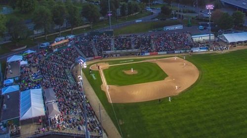 Bravehearts, Holy Cross, extend lease through the 2027 season