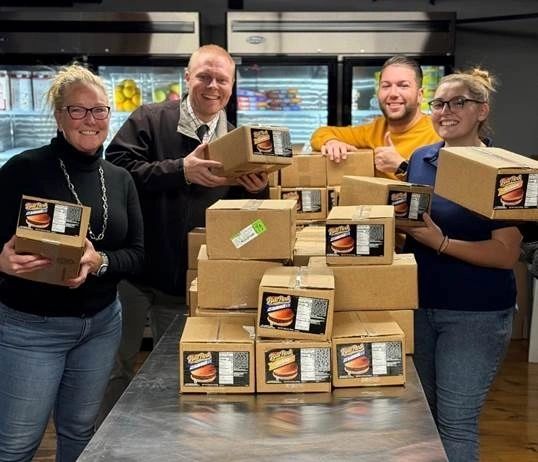 Bravehearts’ donation fuels local food pantry