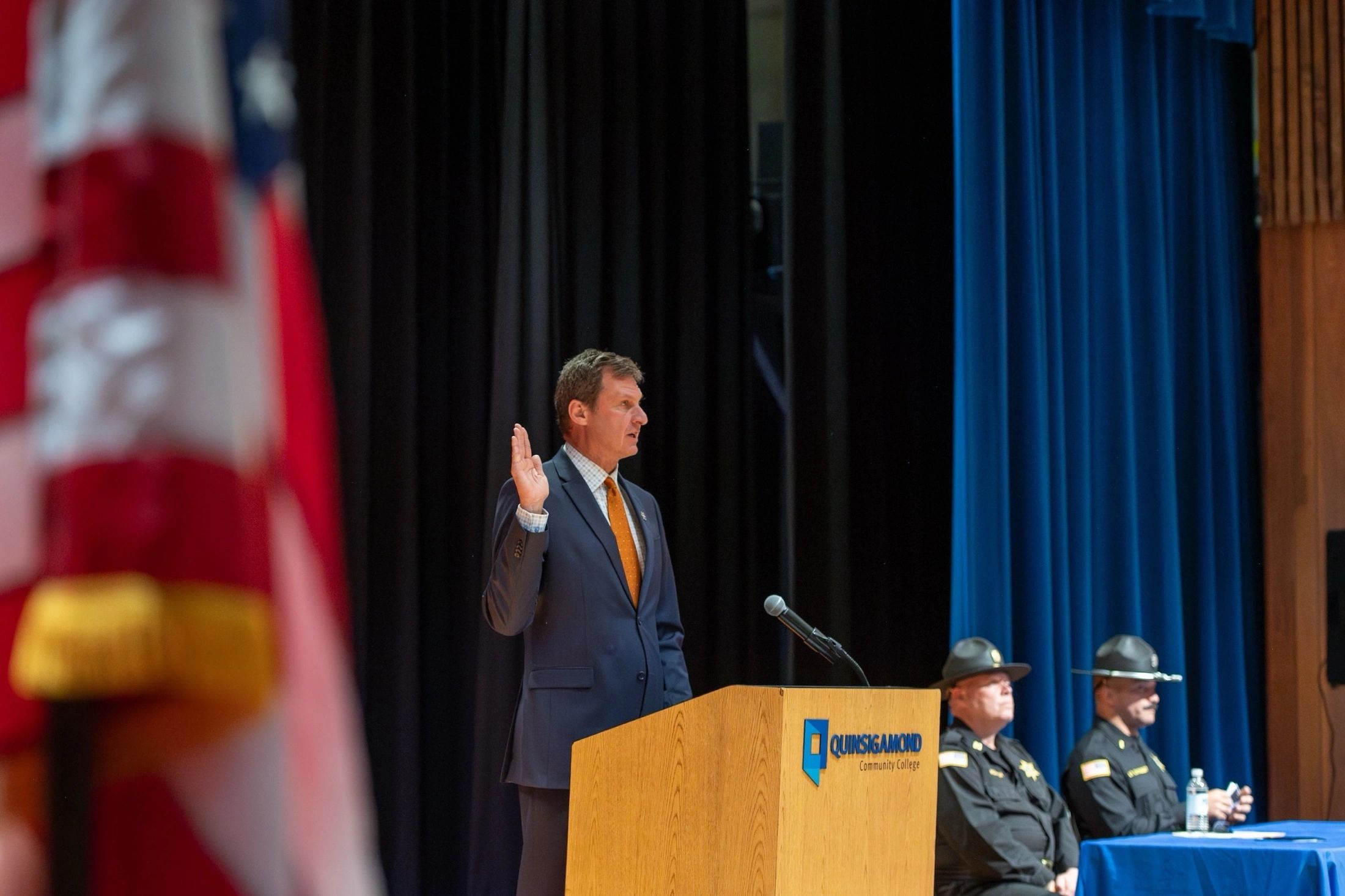 Sheriff Evangelidis leads BRTA #62 graduates in the correctional officer oath (photo submitted)