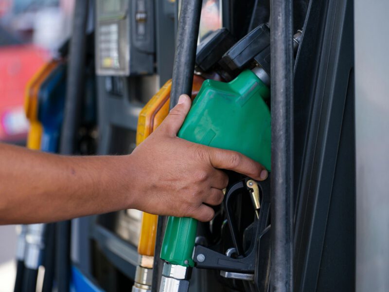 UniBank offers 99-cent gas promo at Kelley Square station