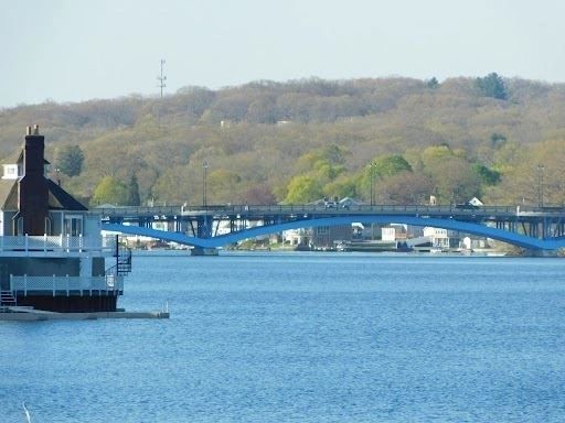 Sewer overflow sends wastewater into Lake Quinsigamond