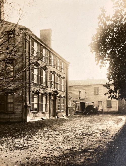Photograph of the 1737 Royall House and Slave Quarters in Medford, Mass., photographer unknown, ca. 1932 (photo credit: AAS)