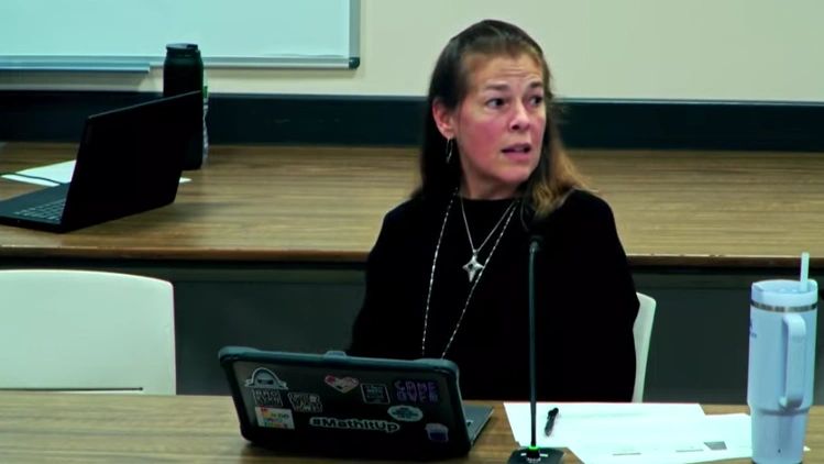 Math curriculum heads to final vote after subcommittee approval