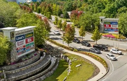 Two dead after shooting at Berlin shopping plaza, authorities say