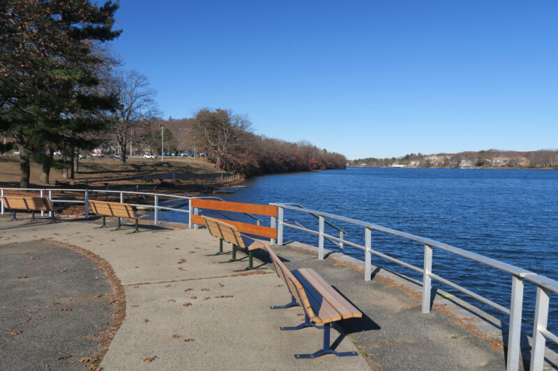 Sewer overflow sends untreated wastewater toward Lake Quinsigamond; swimming, fishing restricted