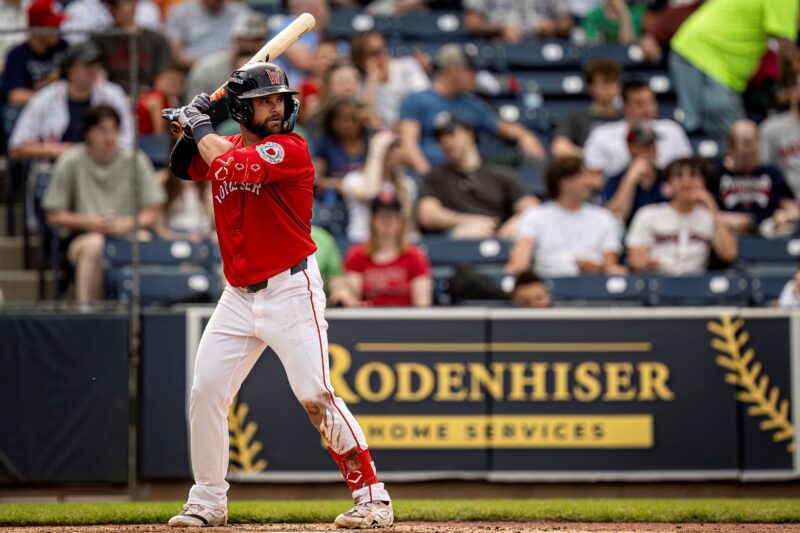 Braiden Ward closing in on WooSox stolen base record